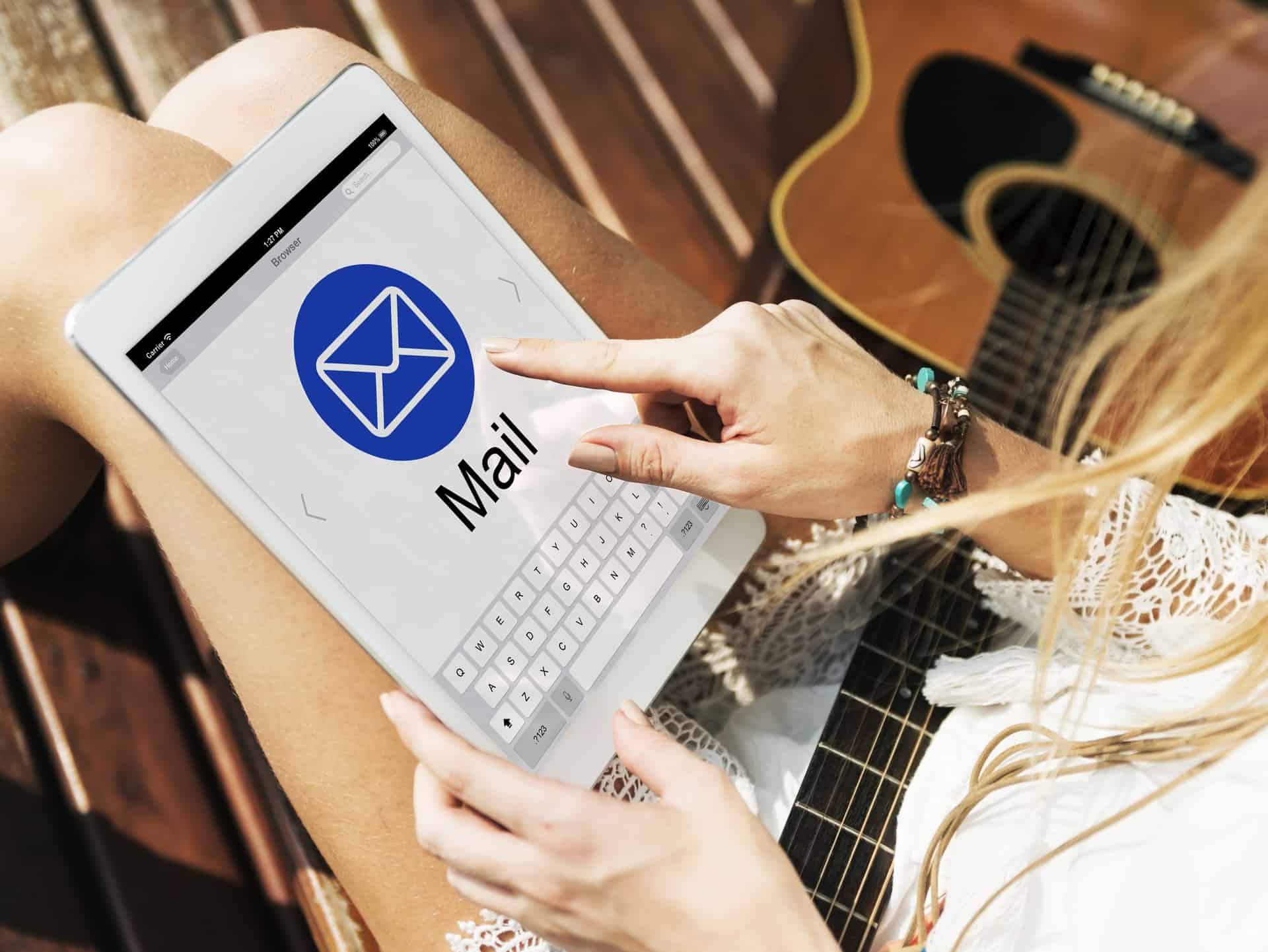 email content creation